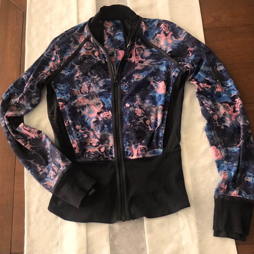 Lululemon If You’re Lucky Jacket‎ Floral Zip Up